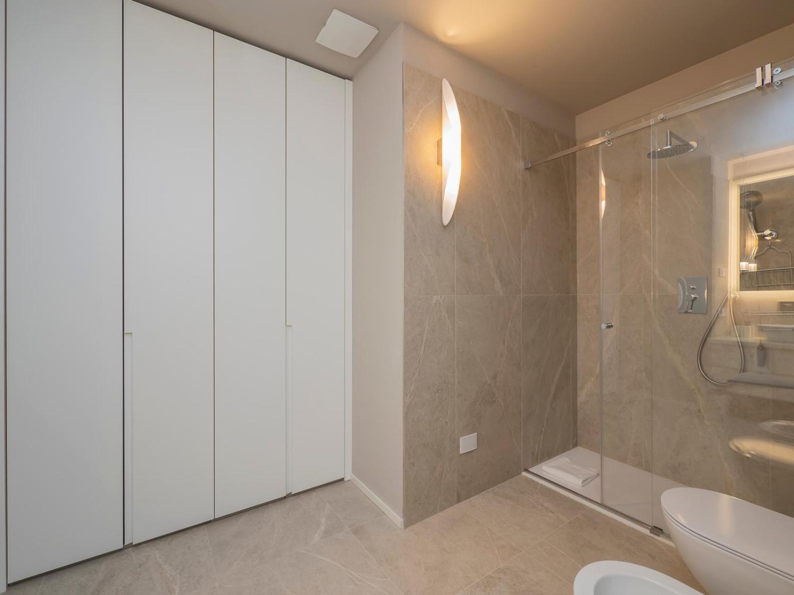 Xenia - Modern In Sant'ambrogio Apartment Mailand